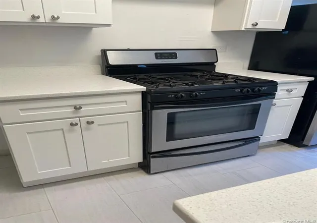 7th image of 1 Hillside Ave #3B, North Hempstead, NY 11021 | MLS# 1037913