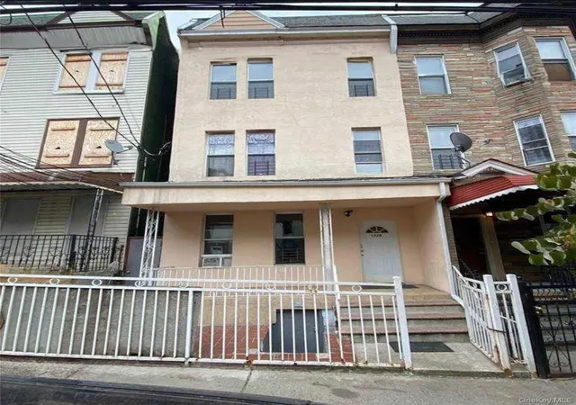 Photo 3 of Sale Pending at 1320 Clay Ave, New York, NY 10456 | MLS# 1037941 | Listing updated on 2026-09-04