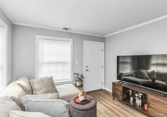 Listing Photo 4 - Condo for sale in building located at 282 Fairview Cir, Brookhaven, NY 11953