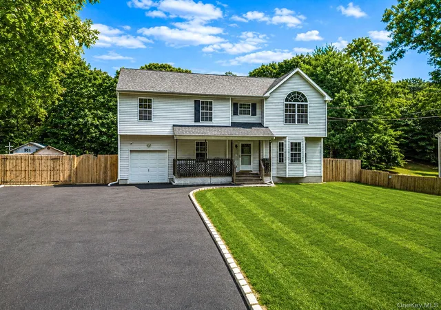 Photo 1 of Sale Pending at 10 Cedar Ln, Brookhaven, NY 11763 | MLS# 1037959 | Listing updated on 2026-09-03