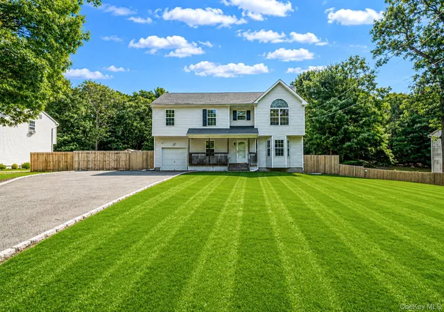 Photo 3 of Sale Pending at 10 Cedar Ln, Brookhaven, NY 11763 | MLS# 1037959 | Listing updated on 2026-09-03