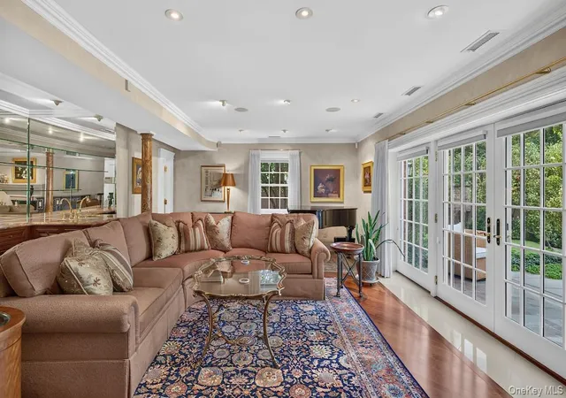 Photo 4 of Single family home for sale at 169 Clinton Ave, Greenburgh, NY 10522 | MLS# 1037977 | Listing updated on 2026-10-07