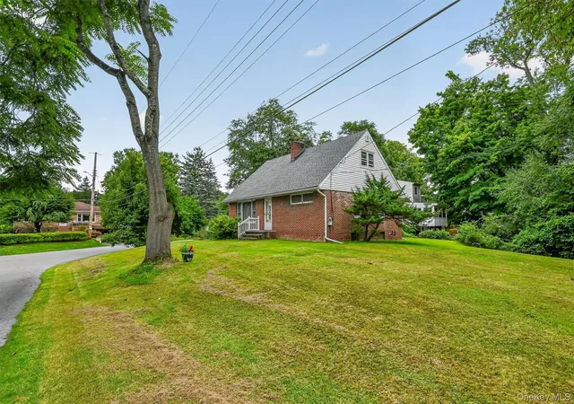 Photo 3 of Single family home for sale at 88 Marple Rd Ext, Poughkeepsie (town), NY 12603 | MLS# 1037986 | Listing updated on 2026-09-01
