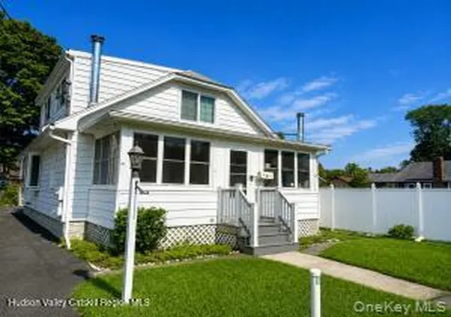 Photo 2 of Single family home for sale at 1011 Columbia St, Kingston, NY 12401 | MLS# 1037994 | Listing updated on 2026-09-15