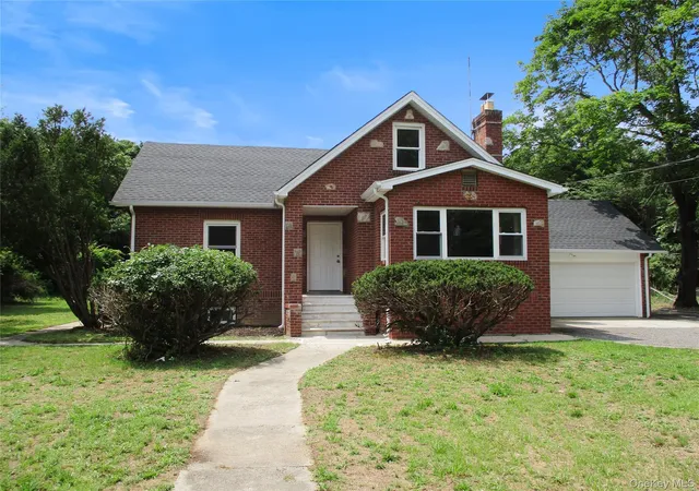 Photo 1 of Single family home for sale at 554 Mill Rd, Brookhaven, NY 11727 | MLS# 1038012 | Listing updated on 2026-10-02