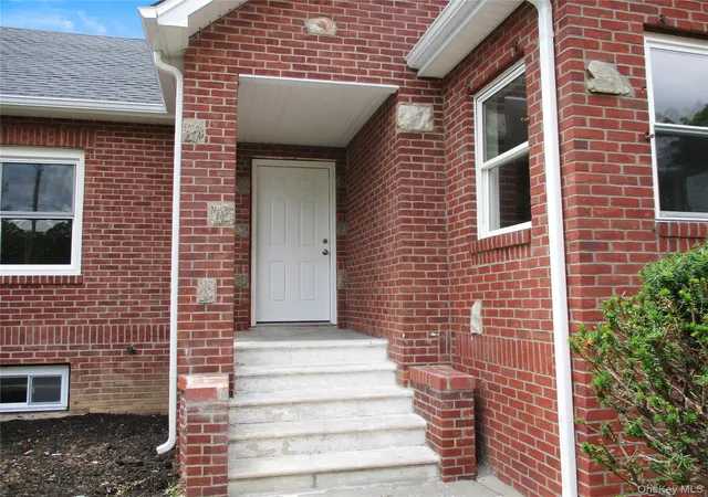 Photo 3 of Single family home for sale at 554 Mill Rd, Brookhaven, NY 11727 | MLS# 1038012 | Listing updated on 2026-10-02