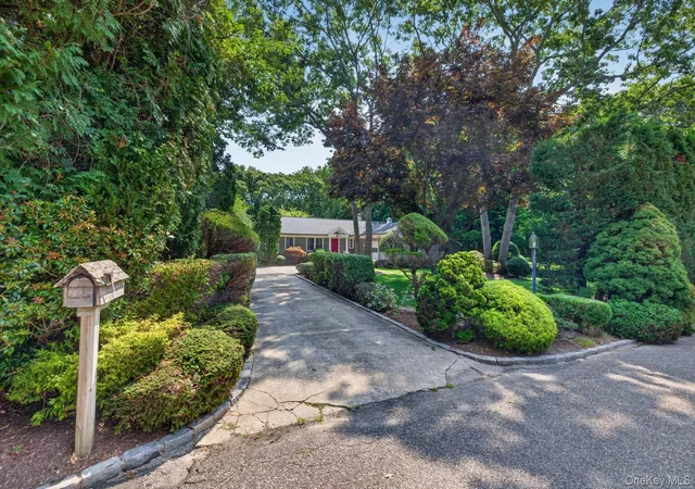 2nd image of 9 Acorn Path, Southampton, NY 11942 | MLS# 1038015