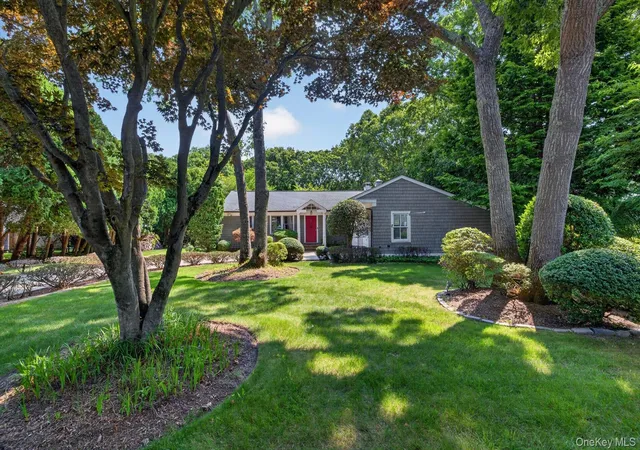 4th image of 9 Acorn Path, Southampton, NY 11942 | MLS# 1038015