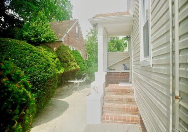 Photo 2 of Single family home for sale at 930 Mile Sq Rd, Yonkers, NY 10704 | MLS# 1038022 | Listing updated on 2026-08-14