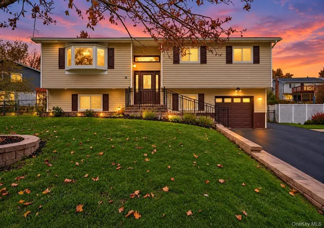 Photo 1 of Single family home for sale at 10 Harvest Hl Ln, Middletown, NY 10940 | MLS# 1038024 | Listing updated on 2026-10-29