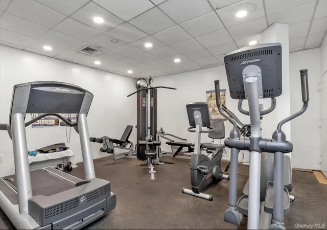 13th image of 725 Miller Ave #410, Hempstead, NY 11520 | MLS# 1038055