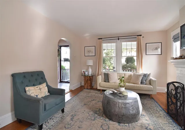 Photo 3 of Single family home for sale at 18 Grinnell St, Greenburgh, NY 10533 | MLS# 1038059 | Listing updated on 2026-10-03