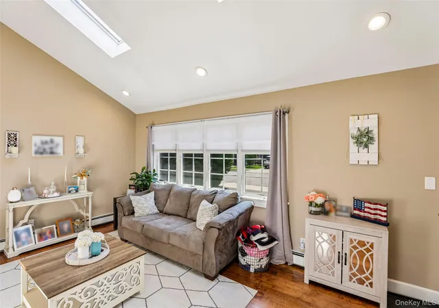 Photo 3 of Sale Pending at 231 Koehl St, Oyster Bay, NY 11762 | MLS# 1038068 | Listing updated on 2026-08-26