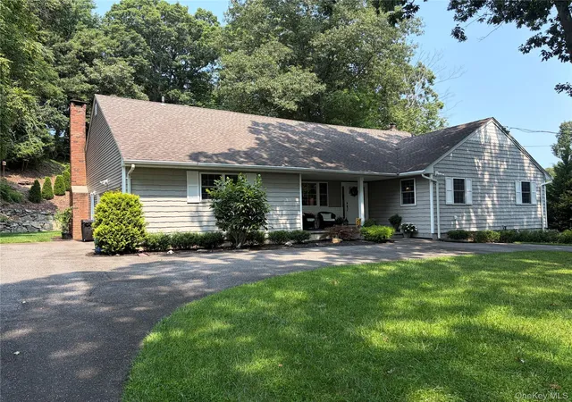 Photo 1 of Sale Pending at 457 Wolf Hl, Huntington, NY 11746 | MLS# 1038070 | Listing updated on 2026-09-05