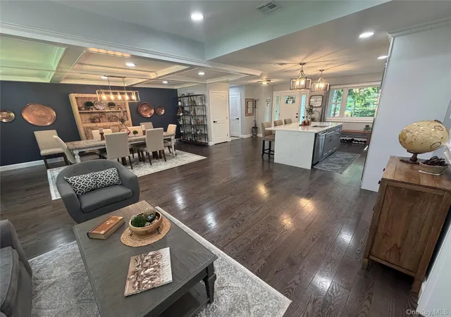 Photo 4 of Sale Pending at 457 Wolf Hl, Huntington, NY 11746 | MLS# 1038070 | Listing updated on 2026-09-05
