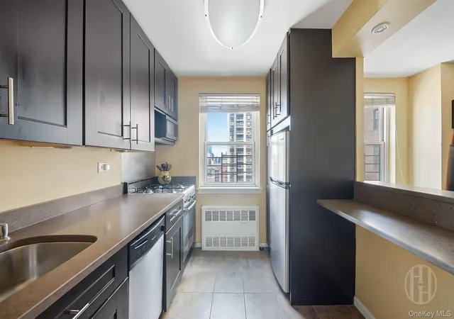 Photo 3 of Condo for sale at 333 East 79th St #18T, New York, NY 10075 | MLS# 1038077 | Listing updated on 2026-08-16