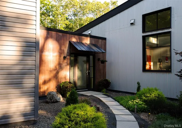 Photo 4 of Single family home for sale at 101 Bristol Hl Rd, Hurley, NY 12433 | MLS# 1038078 | Listing updated on 2026-08-14