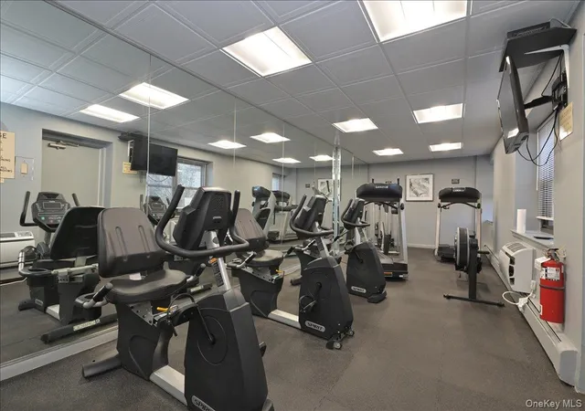 4th image of 40 Stoner Ave #2F, North Hempstead, NY 11021 | MLS# 1038088