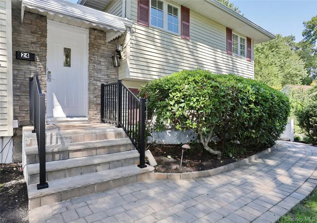Photo 3 of Sale Pending at 24 Scott Dr, Clarkstown, NY 10956 | MLS# 1038092 | Listing updated on 2026-09-04