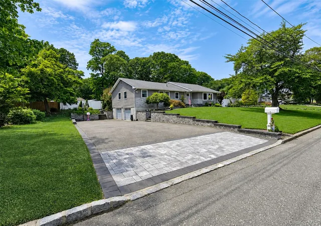 Photo 2 of Sale Pending at 108 Walnut St, Brookhaven, NY 11755 | MLS# 1038107 | Listing updated on 2026-08-28