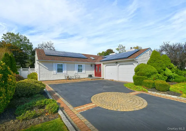 Photo 1 of Sale Pending at 22 Apple Blossom Ln, Brookhaven, NY 11772 | MLS# 1038109 | Listing updated on 2026-09-21