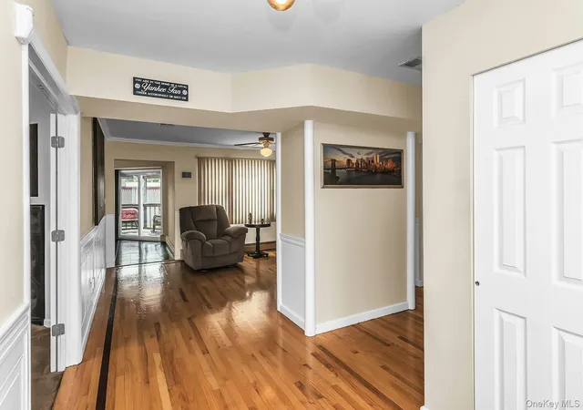 Photo 4 of Sale Pending at 17 Chickadee Ln, Hempstead, NY 11756 | MLS# 1038115 | Listing updated on 2026-08-30
