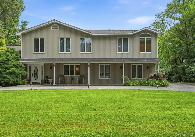 Photo 2 of Single family home for sale at 11 Soundview Dr, Brookhaven, NY 11777 | MLS# 1038126 | Listing updated on 2026-09-25