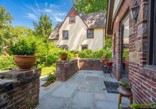 Photo 3 of Sale Pending at 3 Walworth Ter, White Plains, NY 10606 | MLS# 1038144 | Listing updated on 2026-09-17