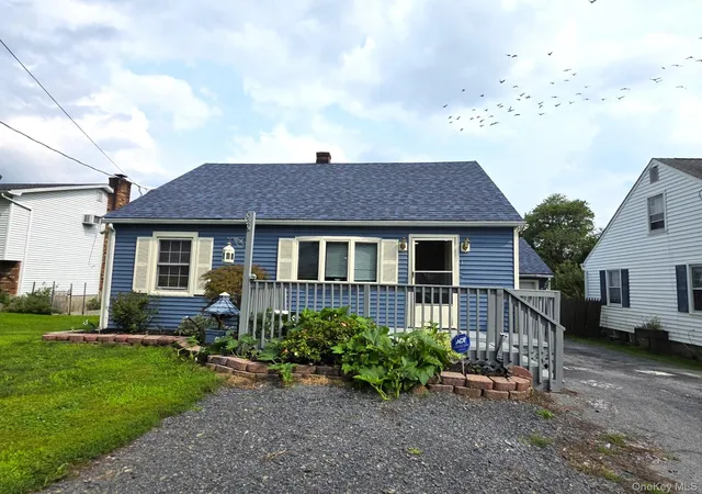 1st image of 195 Commonwealth Ave, Middletown, NY 10940 | MLS# 1038167