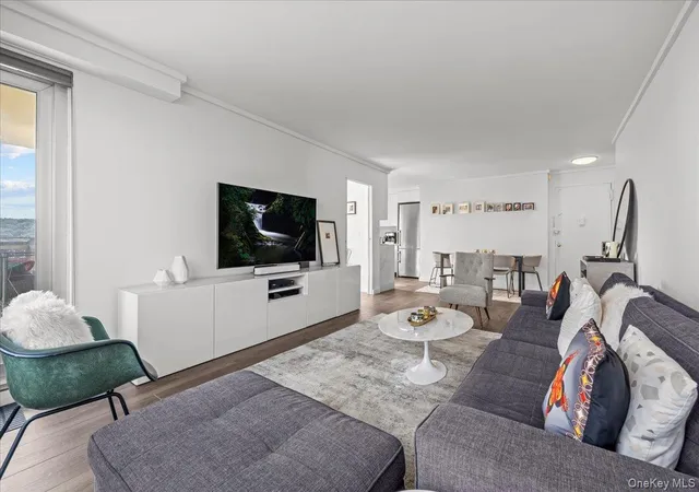 2nd image of 555 Kappock St #6P, New York, NY 10463 | MLS# 1038182