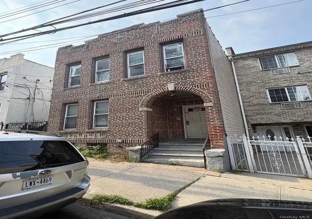 4th image of 632 E 223Rd St, New York, NY 10466 | MLS# 1038183