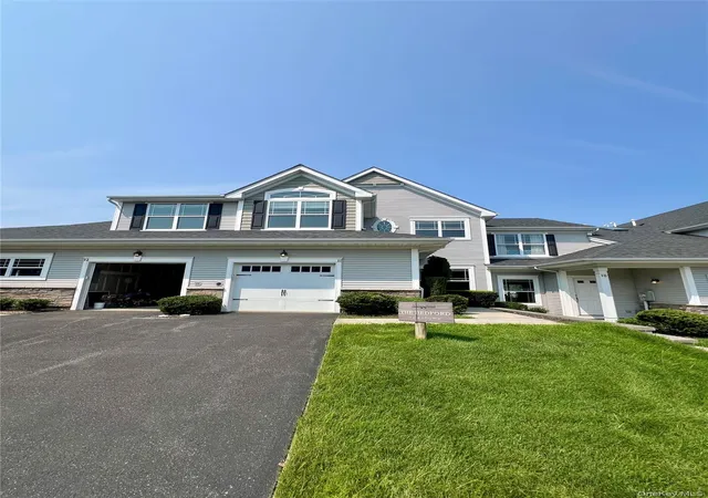 Photo 2 of Condo for sale at 11 Willow Ter #11, Brookhaven, NY 11727 | MLS# 1038184 | Listing updated on 2026-08-24
