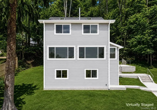 Photo 3 of Single family home for sale at 345 Hudson Ter, Orangetown, NY 10968 | MLS# 1038190 | Listing updated on 2026-09-05