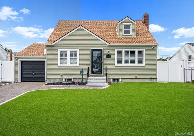 1st image of 13 Maple Dr, Babylon, NY 11757 | MLS# 1038203