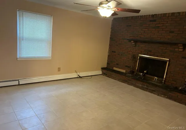 Photo 4 of Single family home for sale at 24615 137th Avenue, New York, NY 11422 | MLS# 1038220 | Listing updated on 2026-08-17