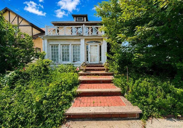 Multi family home for sale at 255 Beach 122nd St, New York, NY 11694 | MLS# 1038249