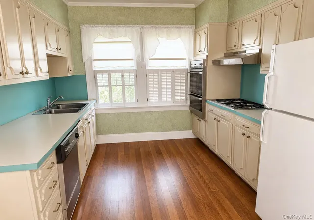 Photo 2 of House for sale at 255 Beach 122nd St, New York, NY 11694 | MLS# 1038249 | Listing updated on 2026-08-27