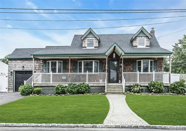 Photo 1 of Single family home for sale at 1740 Adams Ave, Islip, NY 11795 | MLS# 1038257 | Listing updated on 2026-09-24