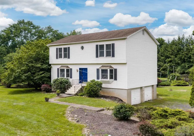 1st image of 233 Queens Hwy, Rochester, NY 12446 | MLS# 1038282