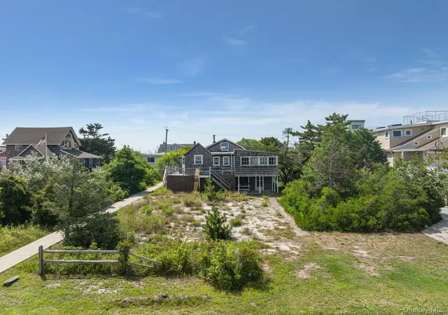 2nd image of 25 Ocean Walk, Babylon, NY 11702 | MLS# 1038283