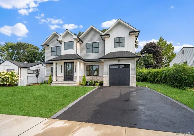 Photo 3 of Single family home for sale at 93 Morton Blvd, Oyster Bay, NY 11803 | MLS# 1038295 | Listing updated on 2026-08-14
