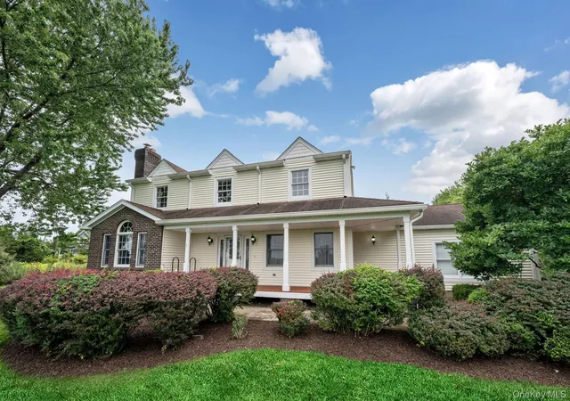2nd image of 19 Cedar Hill Dr, Warwick (town), NY 10990 | MLS# 1038297