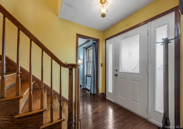 Photo 3 of Sale Pending at 19 Cedar Hl Dr, Warwick (town), NY 10990 | MLS# 1038297 | Listing updated on 2026-09-05
