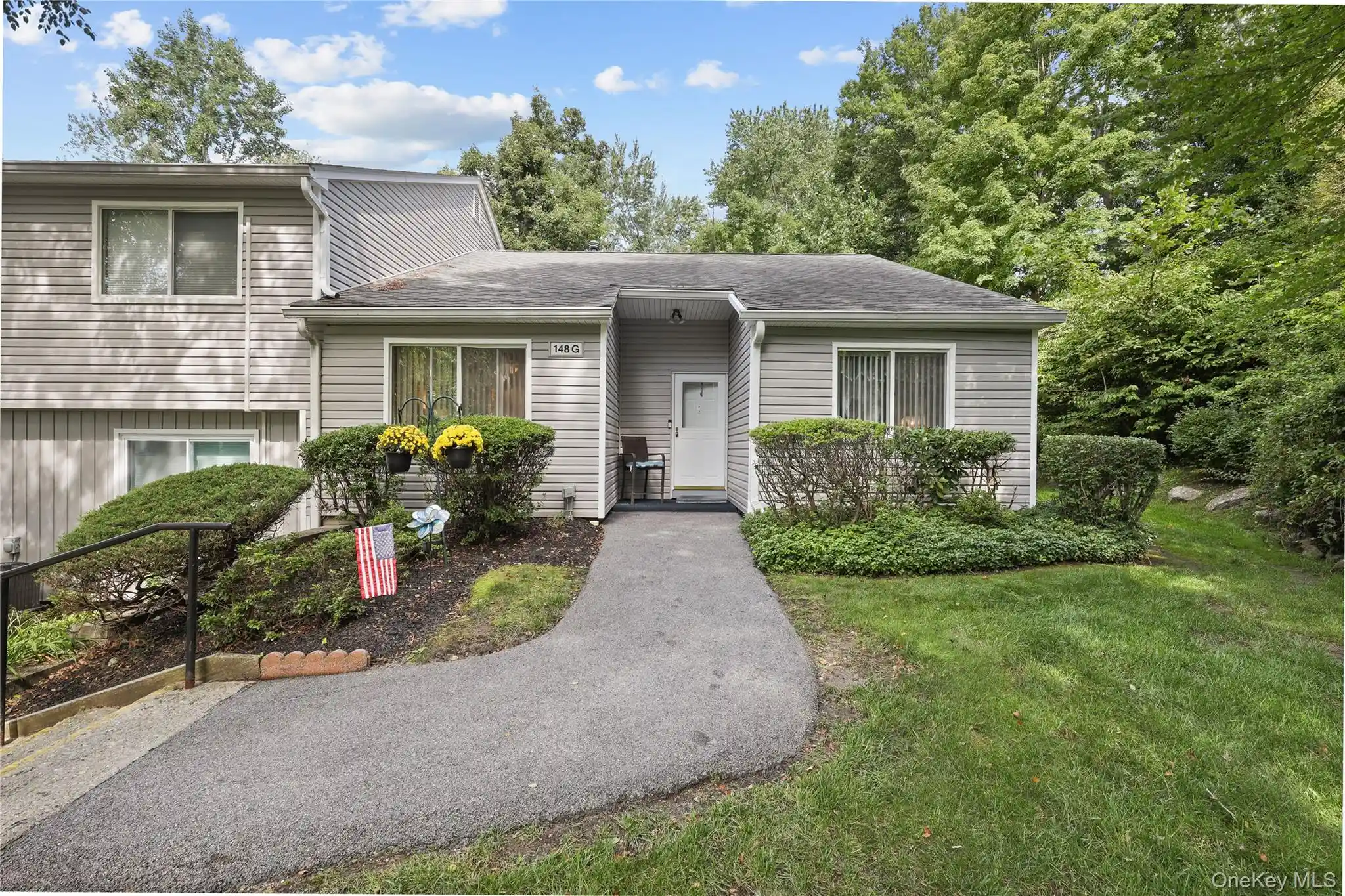 Listing Photo 2 - Condo for sale in 148 Flintlock Wy located at 148 Flintlock Wy, Yorktown, NY 10598 - Unit 148 Flintlock Wy