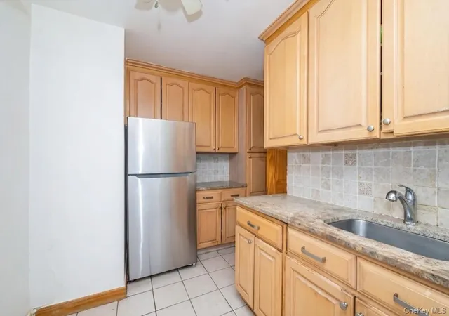 Photo 4 of House for sale at 110 Brooklyn Ave #3ZZ, Hempstead, NY 11520 | MLS# 1038323 | Listing updated on 2026-08-19
