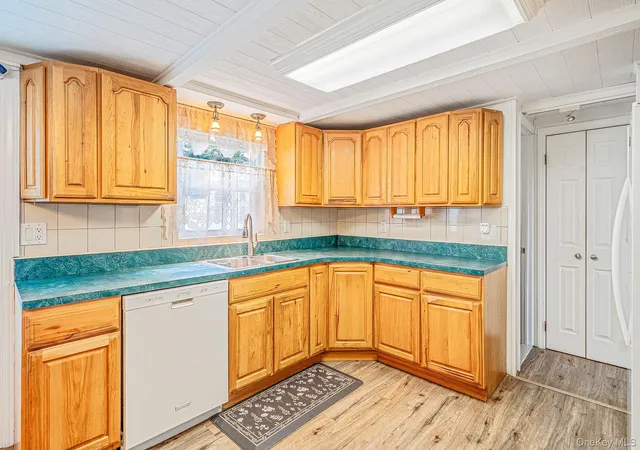 Photo 2 of Sale Pending at 44 Buckskin Ln, Brookhaven, NY 11784 | MLS# 1038346 | Listing updated on 2026-09-22