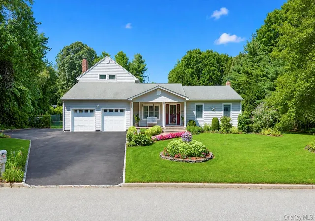 2nd image of 29 Niewood Dr, Brookhaven, NY 11961 | MLS# 1038374
