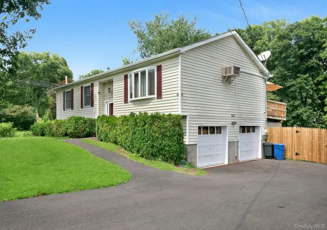 Photo 3 of Single family home for sale at 2 Shirley Dr, Patterson, NY 12563 | MLS# 1038378 | Listing updated on 2026-09-01