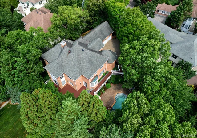 Photo 3 of Single family home for sale at 63 Charney Ct, North Hempstead, NY 11030 | MLS# 1038383 | Listing updated on 2026-09-17