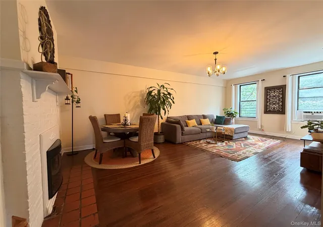 2nd image of 531 Lincoln Ave E #5L, Mount Vernon, NY 10552 | MLS# 1038391
